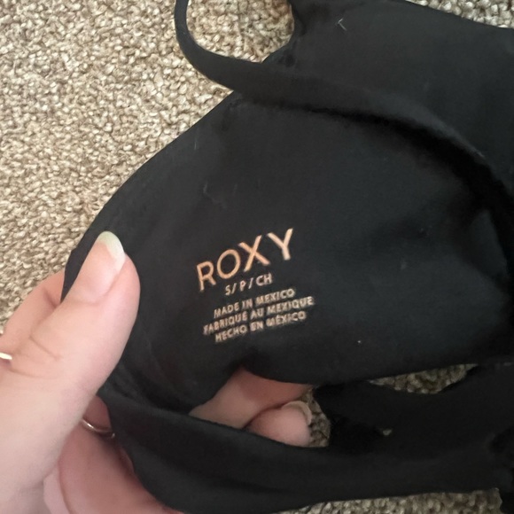 Black Roxy bikini top - Picture 3 of 3